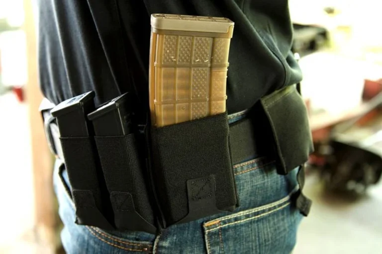 Blue Force Gear-Belt Mounted Ten-Speed® High Rise M4 Mag Pouch - Black